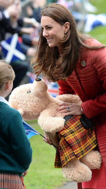 kate-ecosse-peluche-george-kilt-ecossais