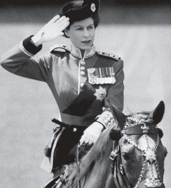 reine-elisabeth-jeune-parade-trooping