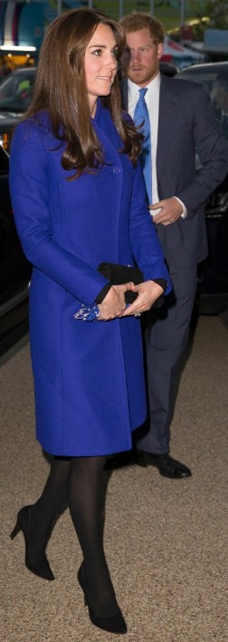 Echarpe Beulah repliée sous la pochette