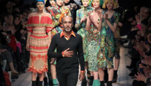 Manish Arora défile au lycée Henri IV