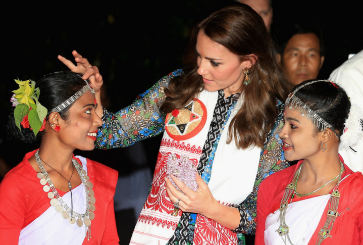 Une tiare indienne qu'elle aurait bien envie de porter au prochain banquet d'Etat