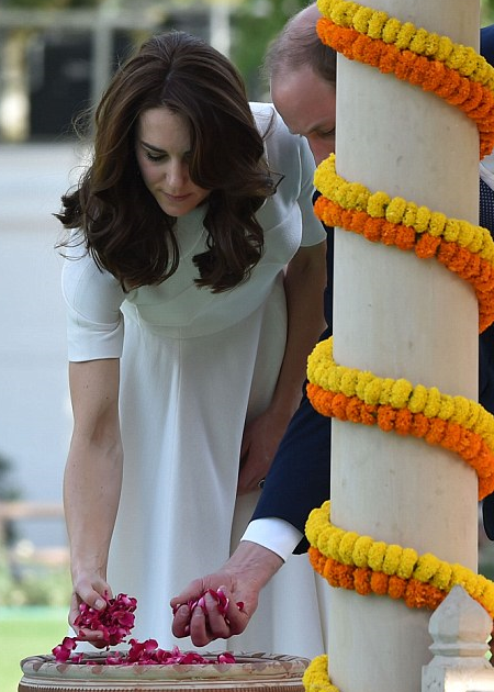 kate-hommage-gandhi-musee-delhi