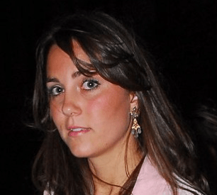 Kate a ressorti ses BO de jeune fille or+pampilles vert jade 