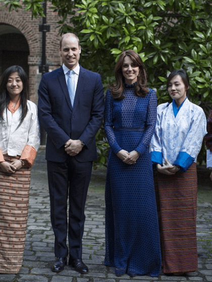 kate-pre-tour-reception-bhoutan-saloni-robe