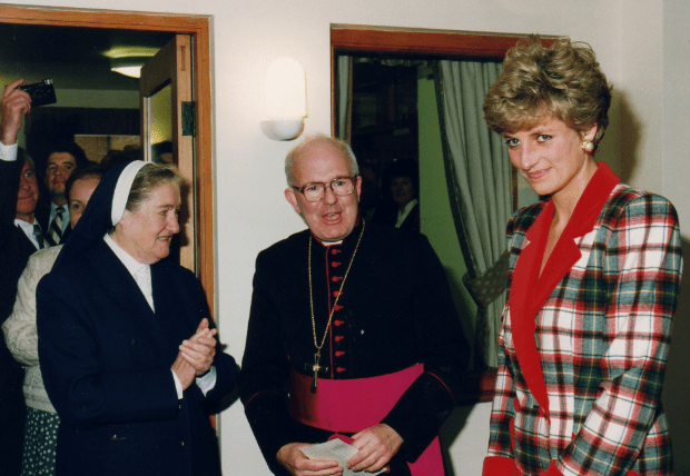 diana-inauguration-hopital-francis-house