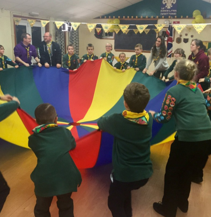 kate-parachute-scouts