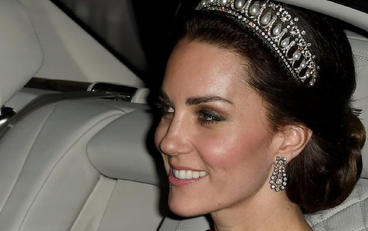 Kate Middleton “The Royal Engagement” Doll, image size:1183x742