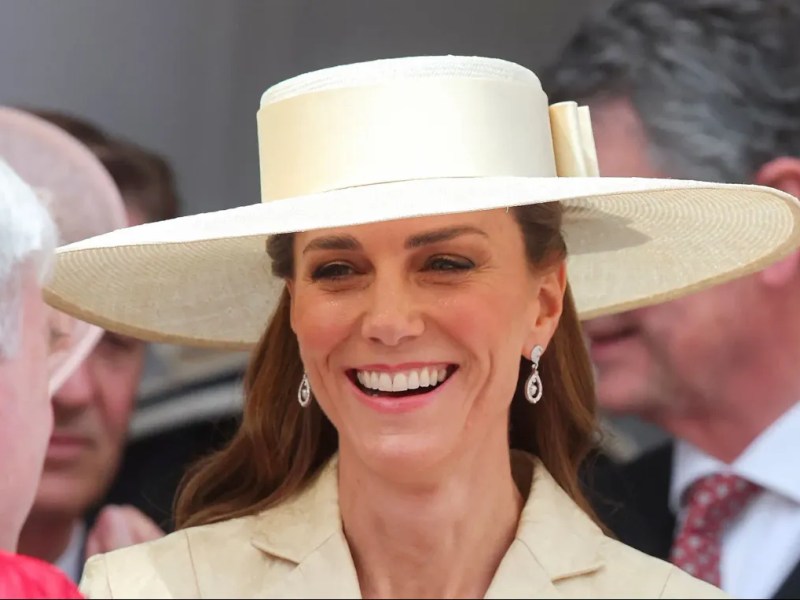 Kate à la cérémonie de la Jarretière